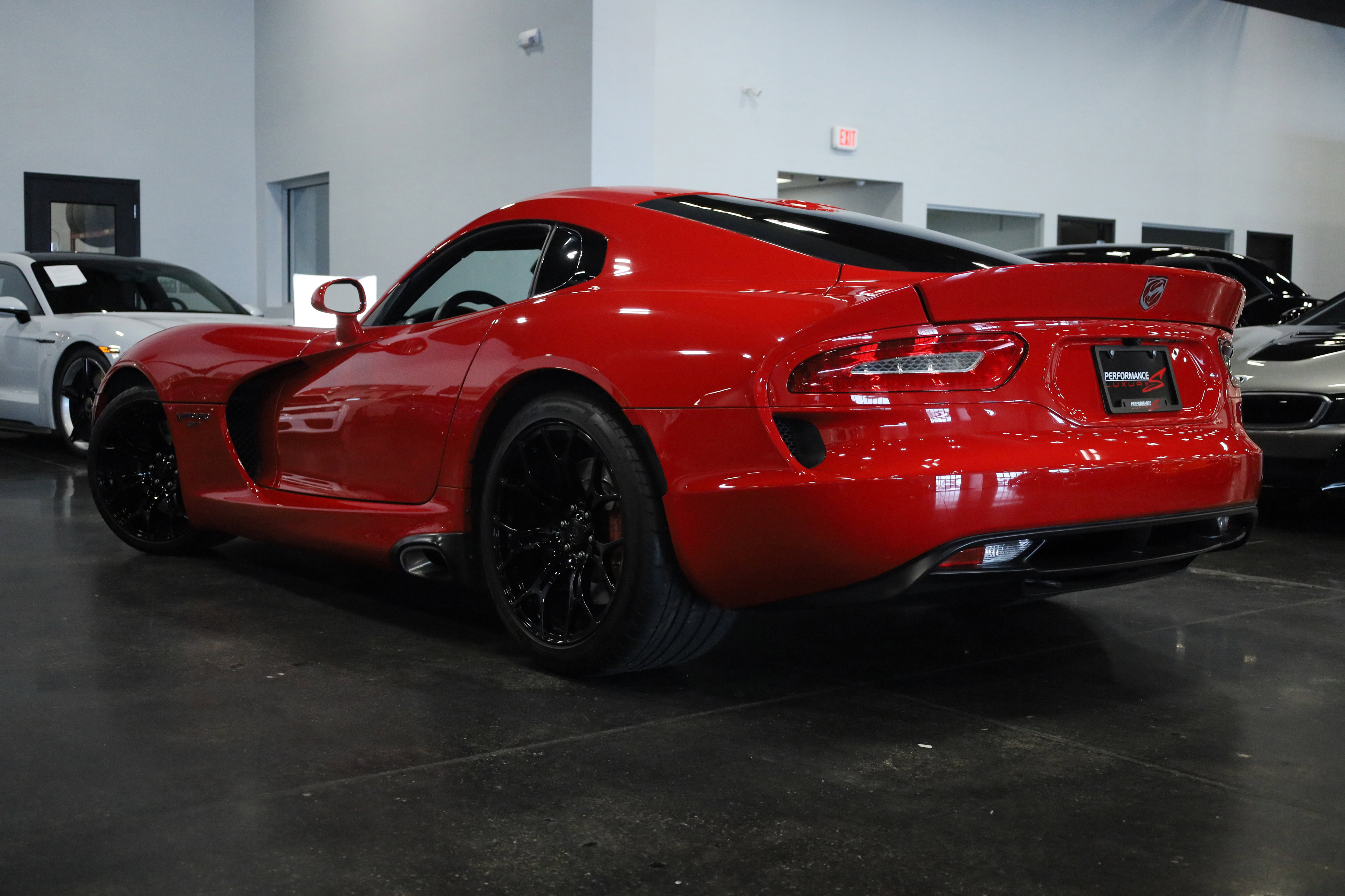 Used 2015 Dodge Viper SRT w/ Quick Order Package 22J GT image 4