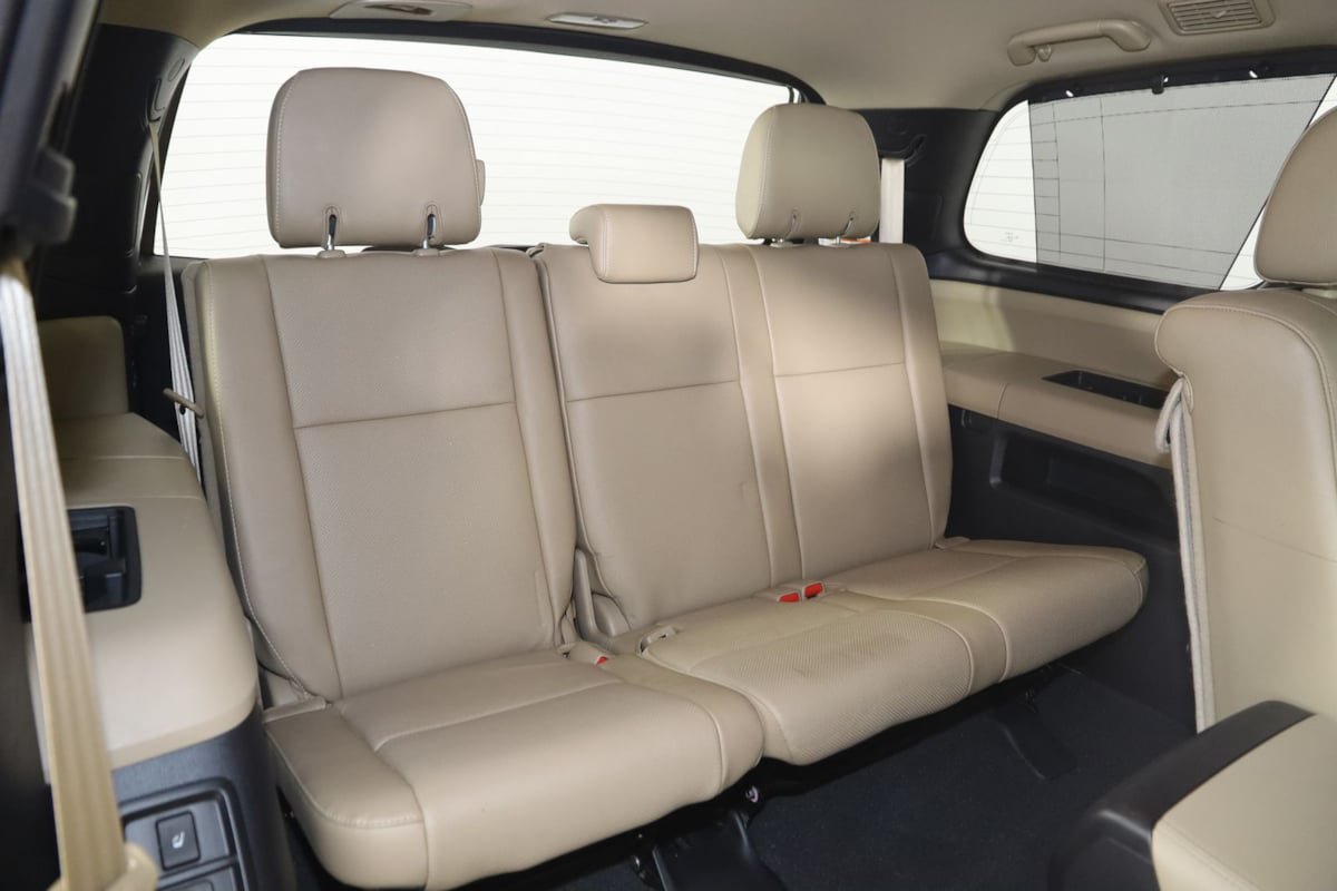 Used 2020 Toyota Sequoia Platinum AWD/4WD image 17
