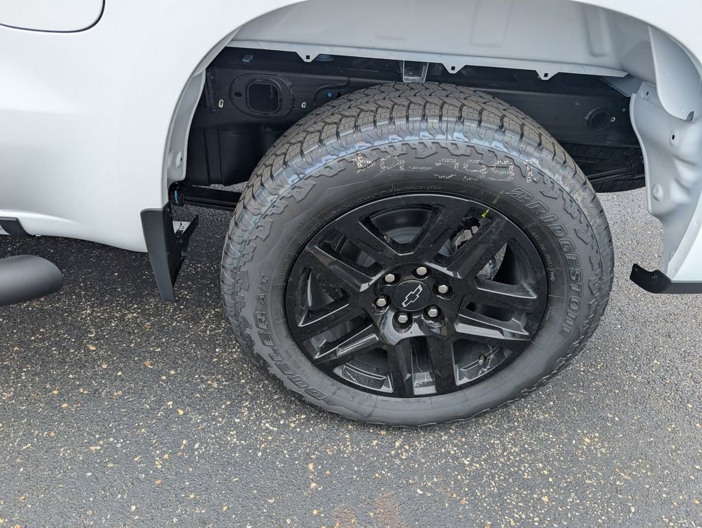 New 2026 Chevrolet Silverado 1500 Custom w/ Turbomax Blackout Package AWD/4WD image 23