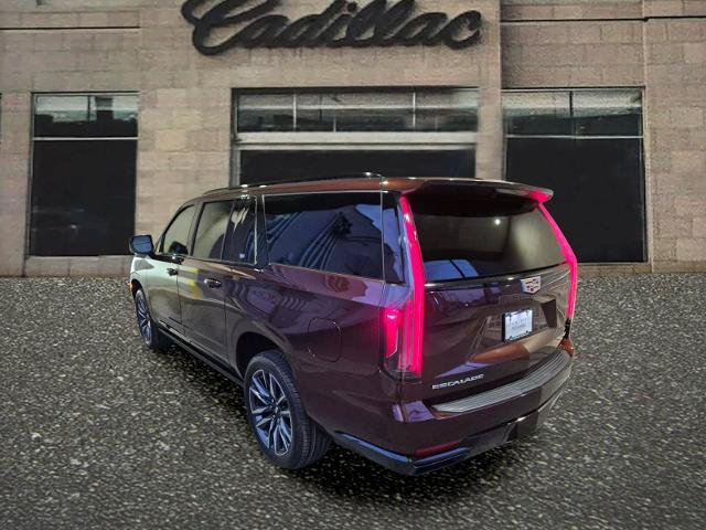 Certified 2023 Cadillac Escalade ESV Sport Platinum AWD/4WD image 3