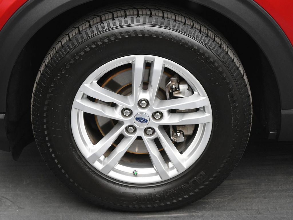 Certified 2020 Ford Explorer XLT w/ Equipment Group 202A image 30