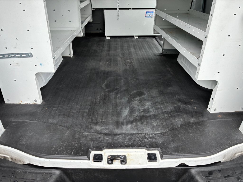 Used 2012 GMC Savana 1500 AWD image 28