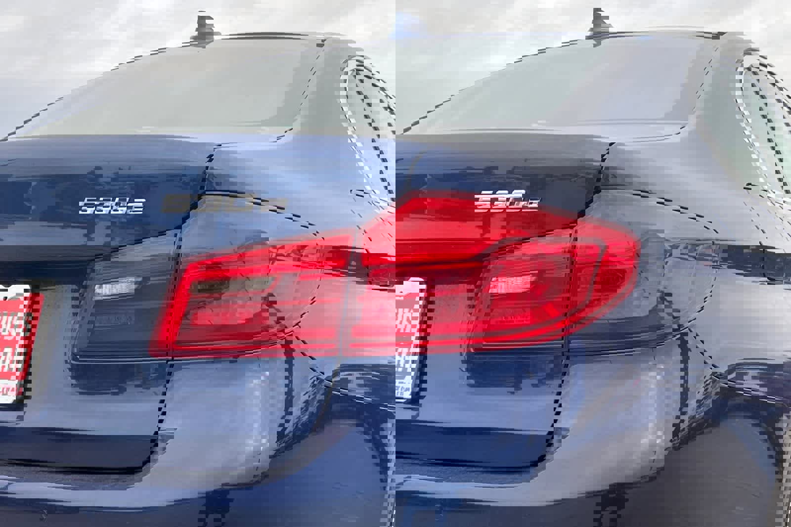 Used 2020 BMW 530e w/ Convenience Package image 15