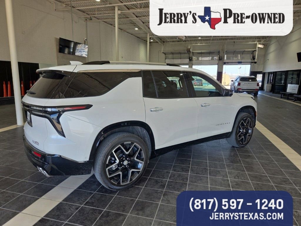 Used 2025 Chevrolet Traverse High Country AWD/4WD image 5