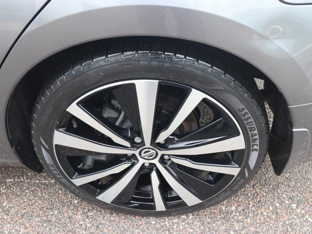 Used 2020 Nissan Altima 2.5 SR w/ Premium Package FWD image 22