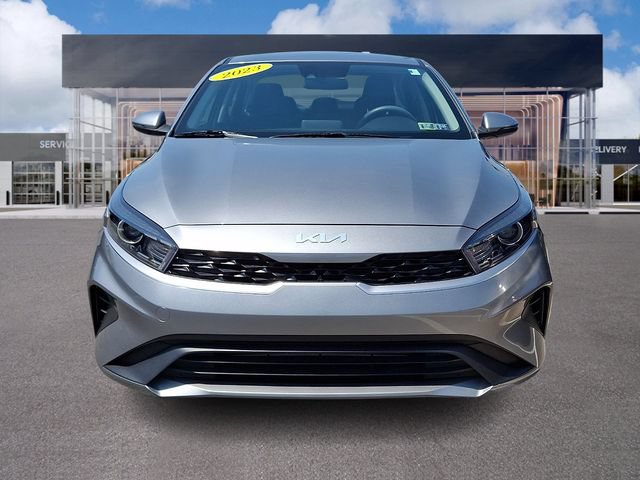 Used 2023 Kia Forte LXS w/ LXS Technology Package FWD image 2