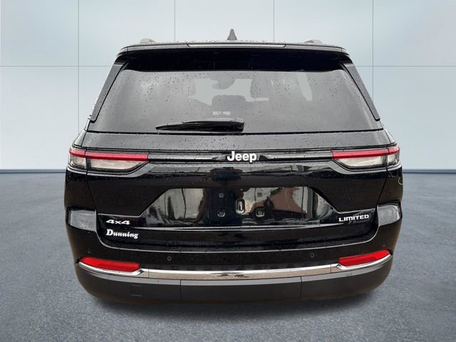 Used 2024 Jeep Grand Cherokee Limited AWD/4WD image 5