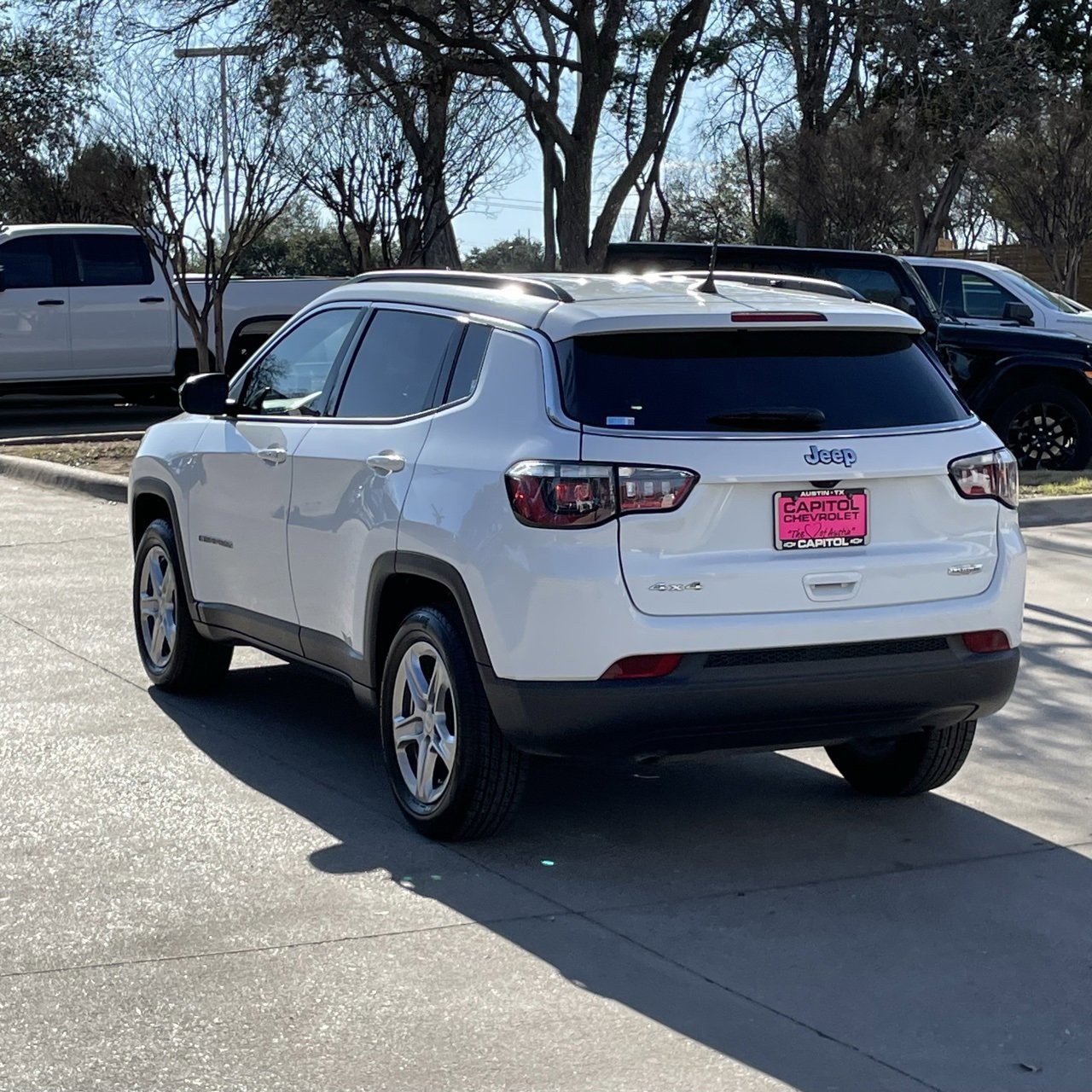 Used 2024 Jeep Compass Latitude image 4