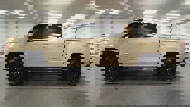 Certified 2022 GMC Canyon Elevation w/ Trailering Package image 5