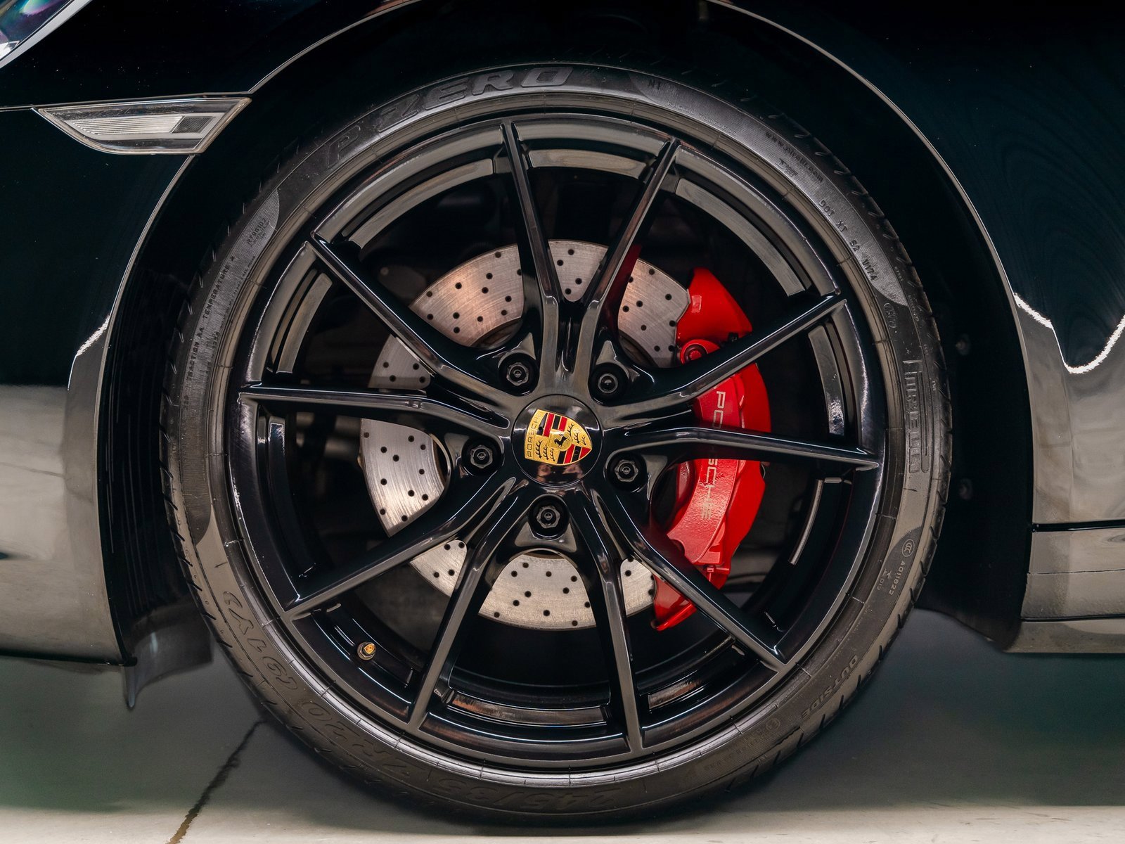 Used 2018 Porsche 911 Carrera 4S image 26