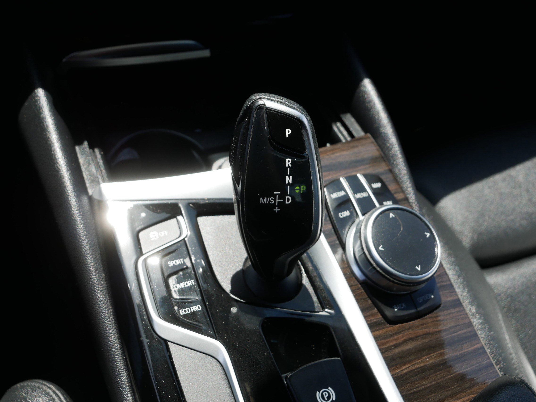 Used 2019 BMW 530i xDrive w/ Convenience Package AWD/4WD image 24
