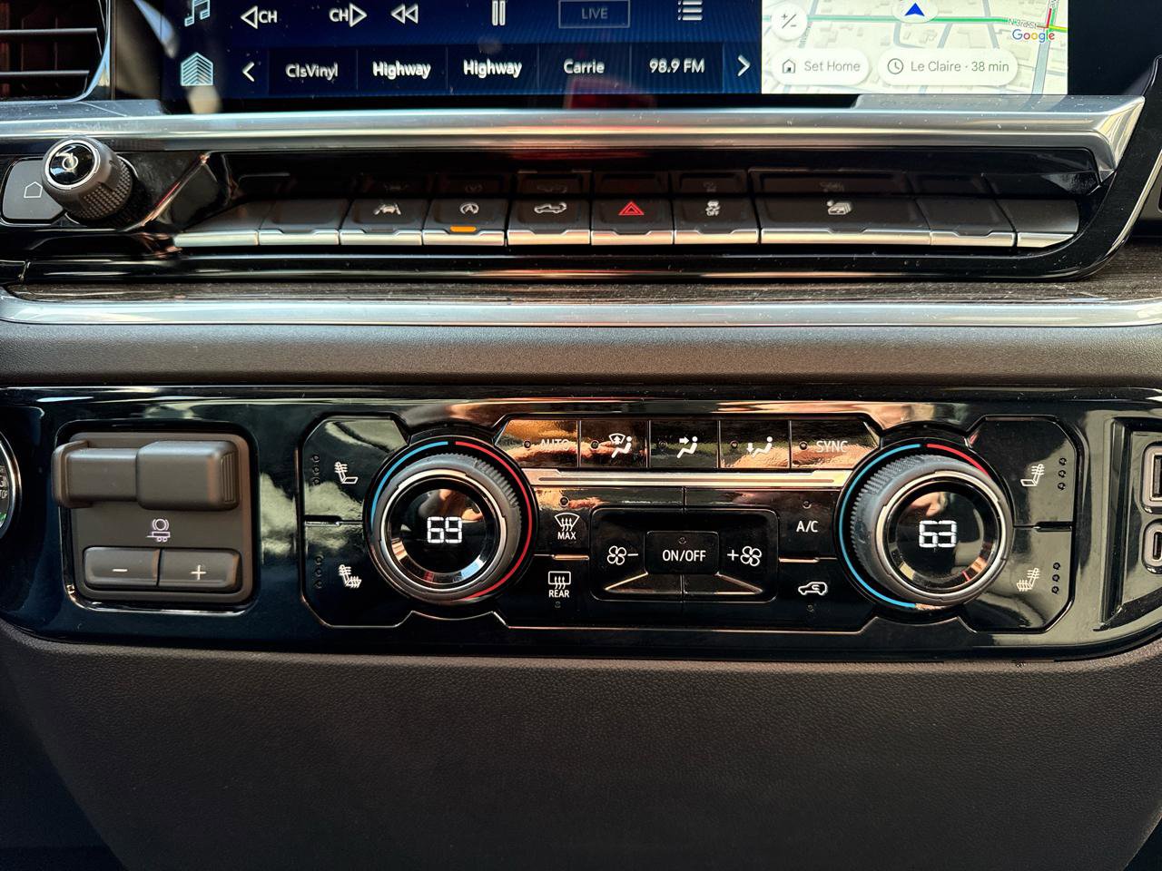 Used 2026 Chevrolet Silverado 1500 LT image 11