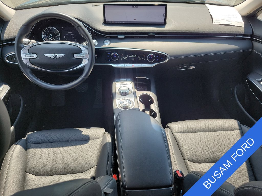 Used 2025 Genesis GV70 2.5T AWD/4WD image 8