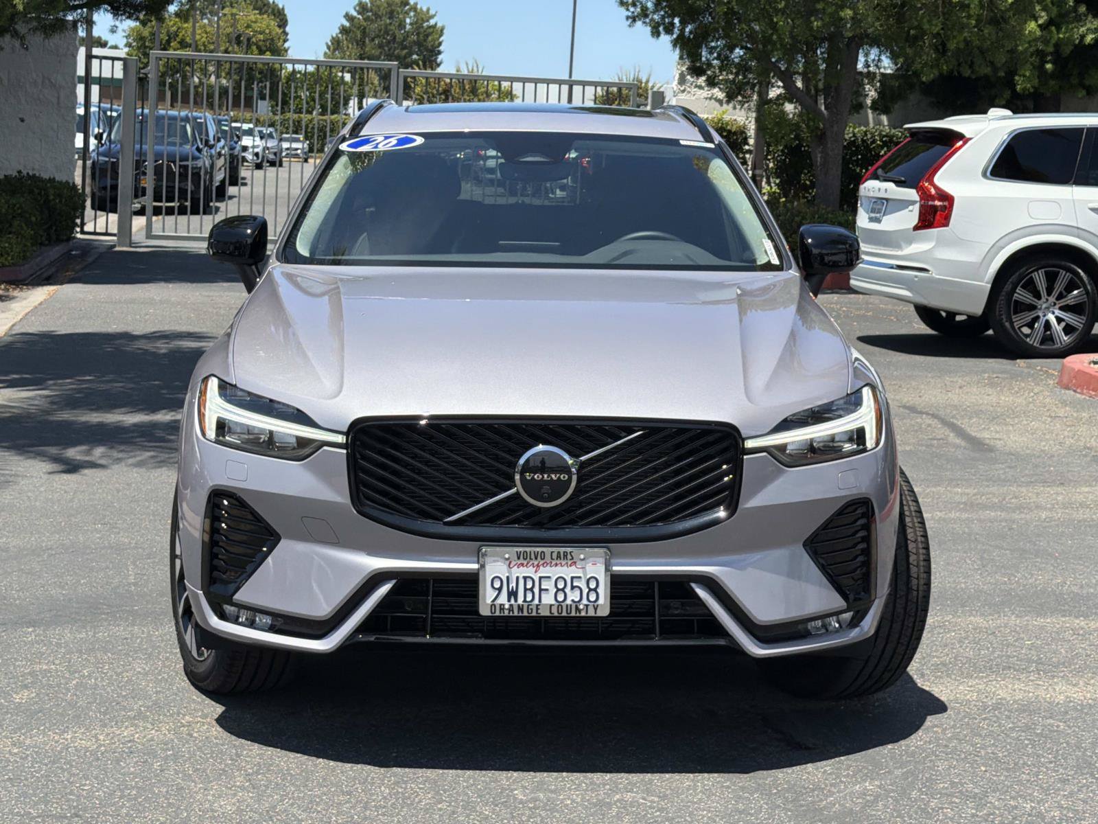 Used 2026 Volvo XC60 B5 Plus w/ Climate Package PRO AWD/4WD image 2
