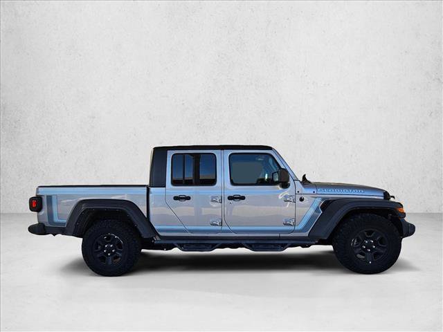 Used 2021 Jeep Gladiator Sport image 4