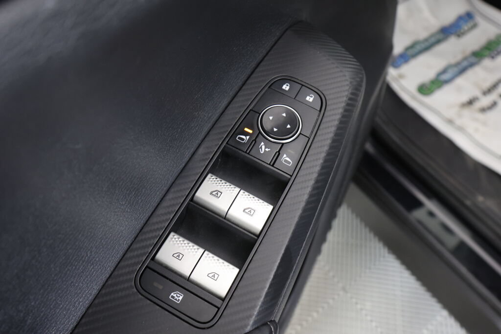 Used 2024 Mitsubishi Outlander SE AWD/4WD image 31