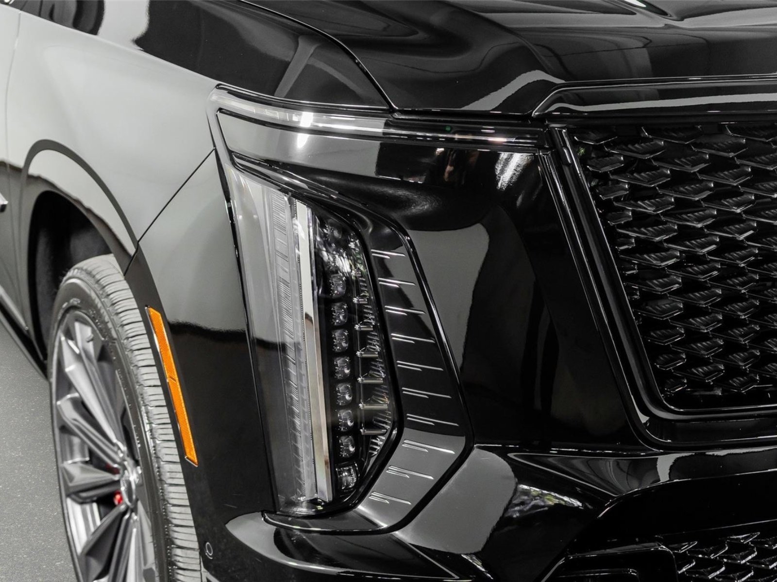 Used 2026 Cadillac Escalade V w/ LPO, Floor Liner Package image 22