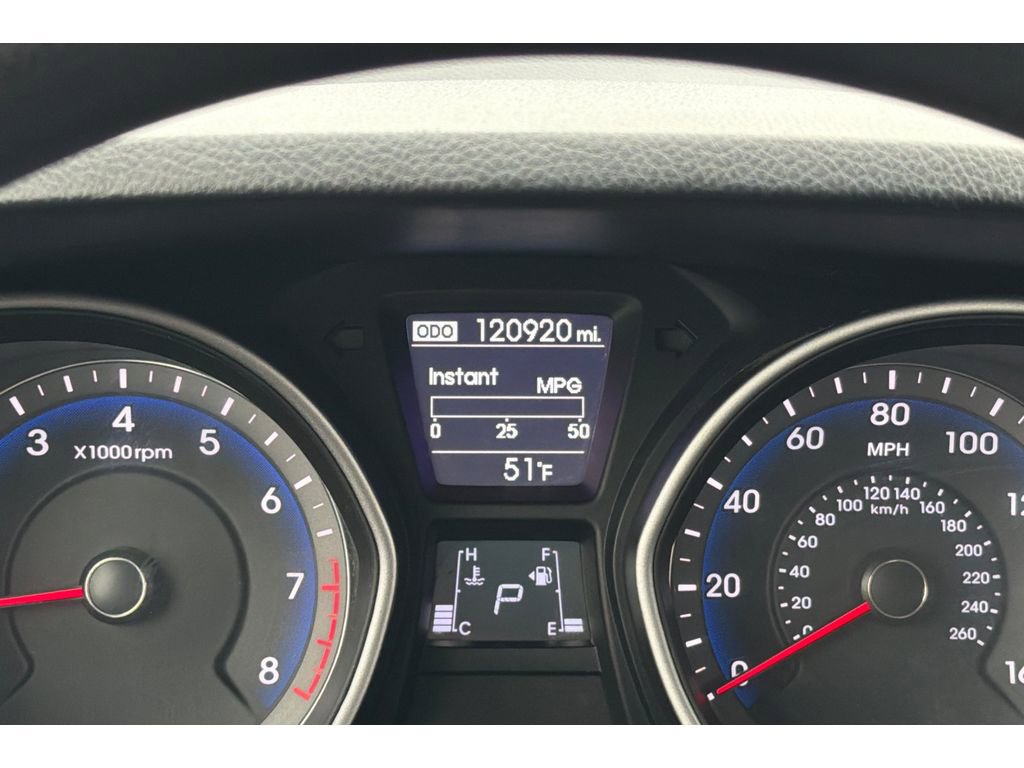 Used 2017 Hyundai Elantra GT image 24