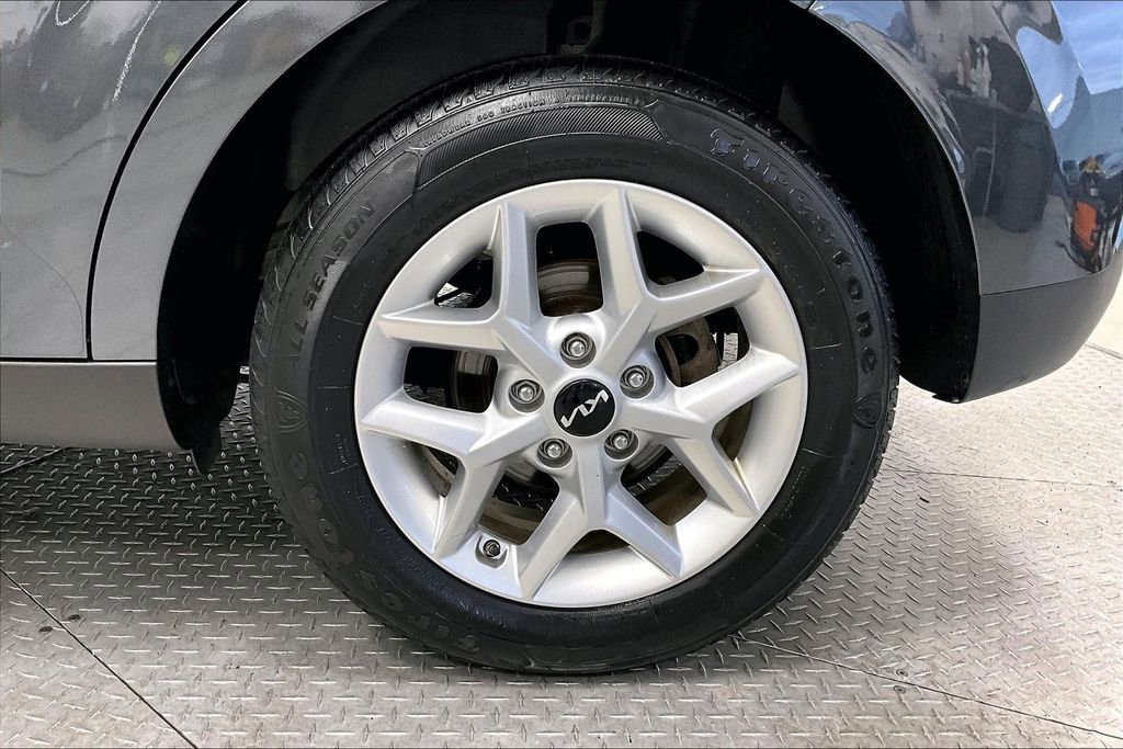 Used 2023 Kia Soul LX w/ LX Technology Package FWD image 8