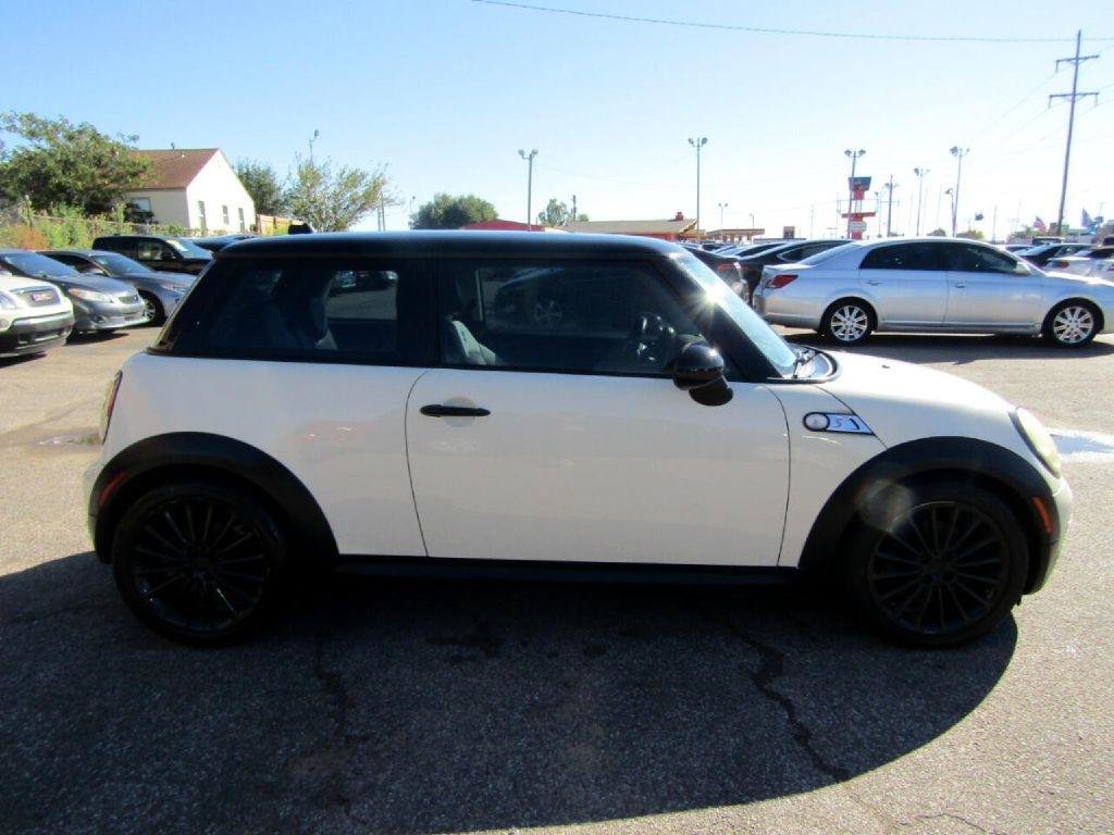 Used 2010 MINI Cooper S FWD image 8