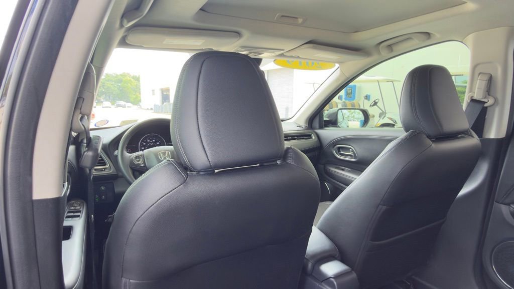 Used 2019 Honda HR-V EX-L image 9