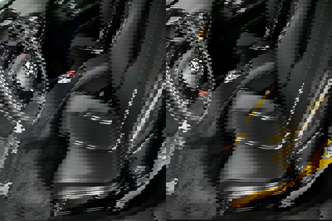 Used 2022 Ferrari SF90 Stradale image 18