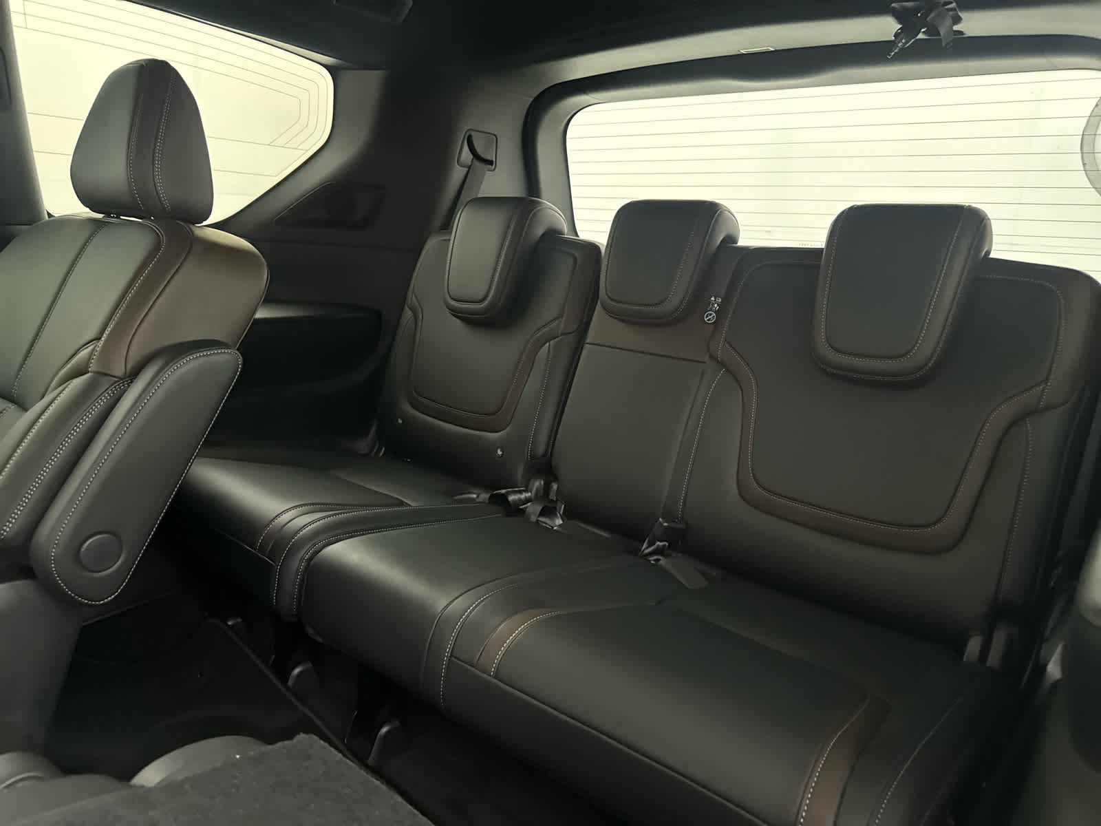 New 2026 Nissan Armada SL image 12