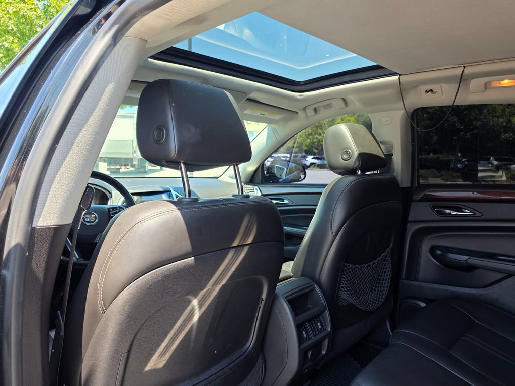 Used 2015 Cadillac SRX Luxury w/ Driver Awareness Package FWD image 25