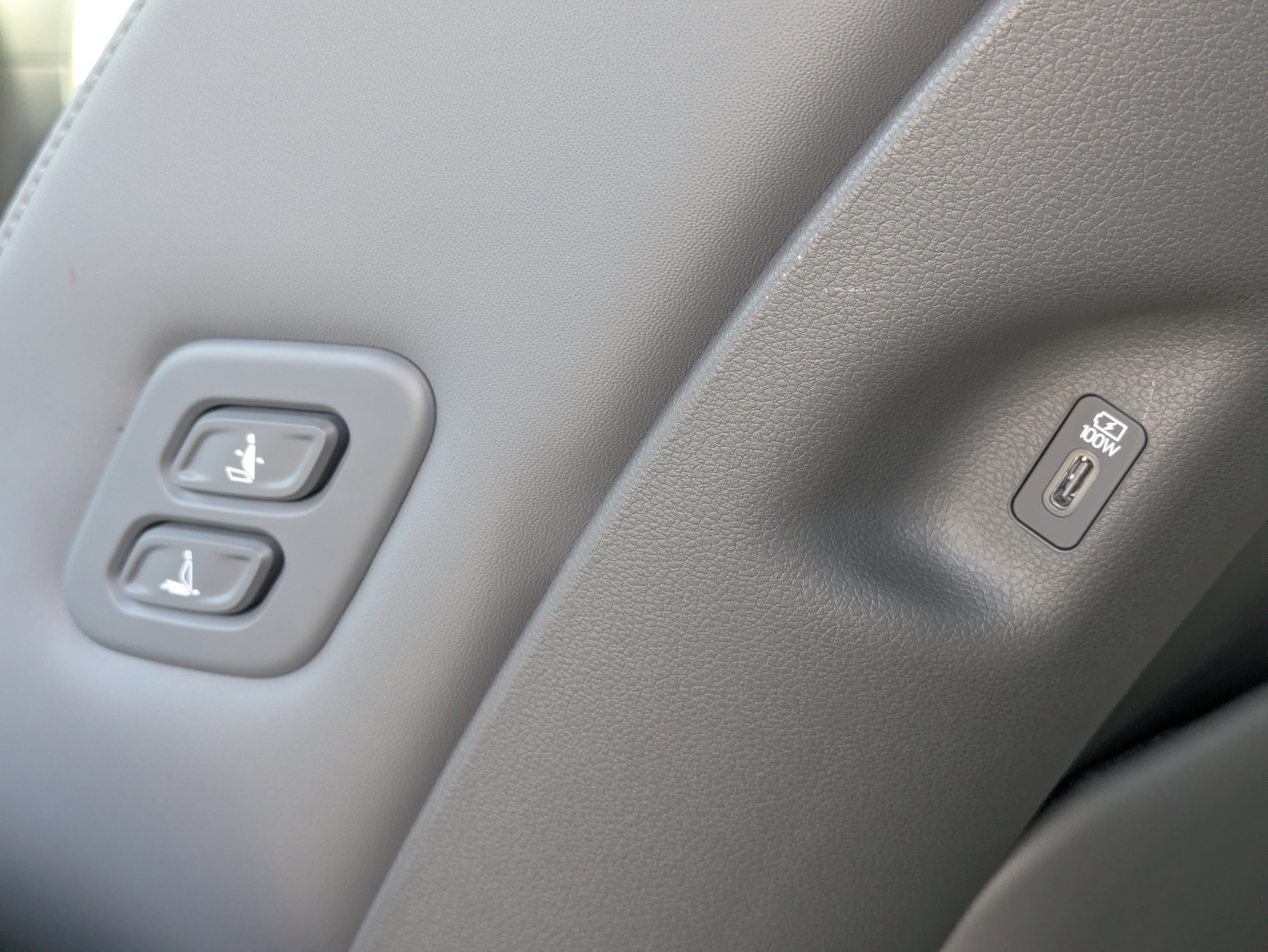 New 2026 Hyundai Ioniq 9 SEL image 15