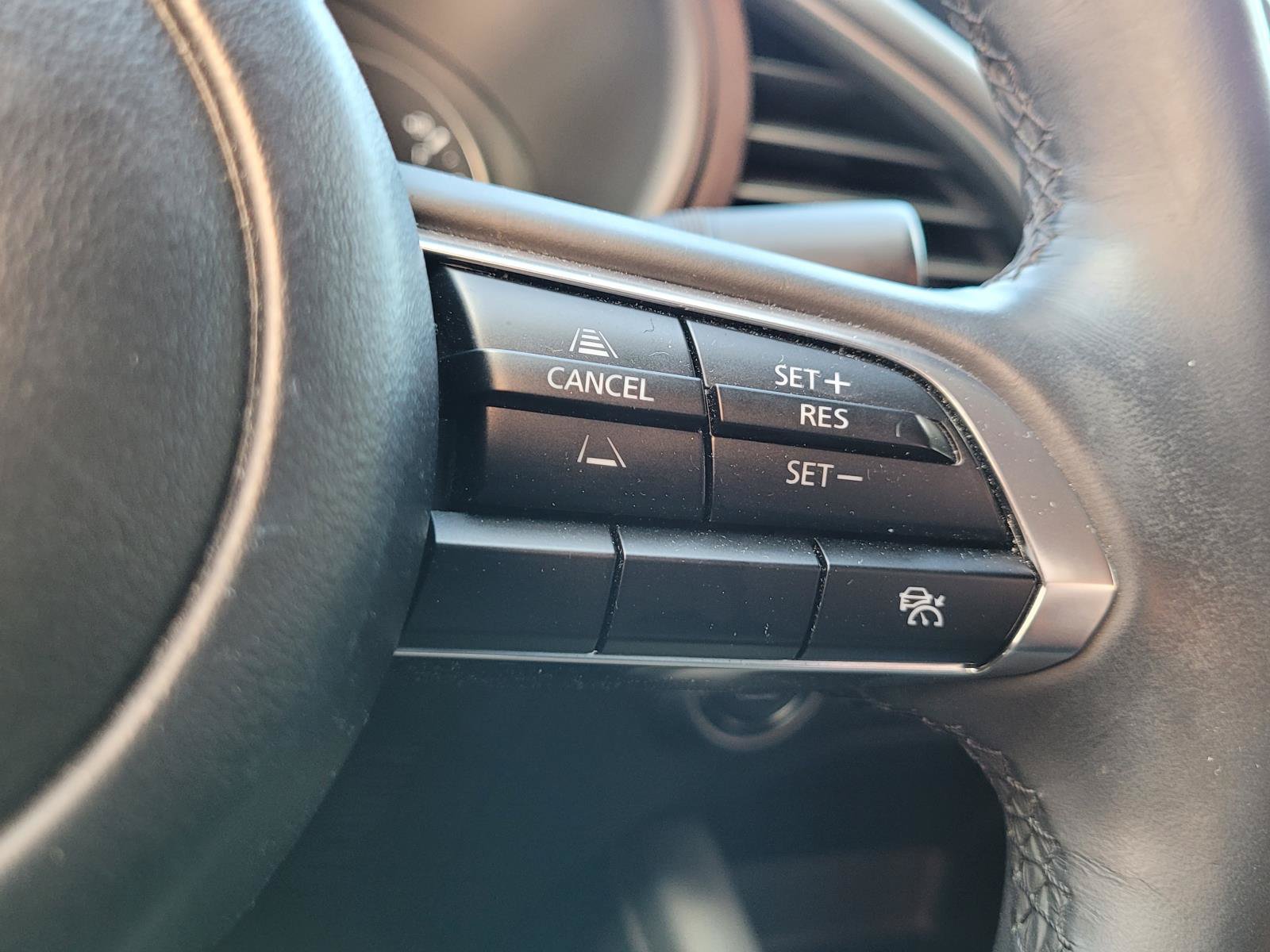 Used 2024 MAZDA MAZDA3 s FWD image 8