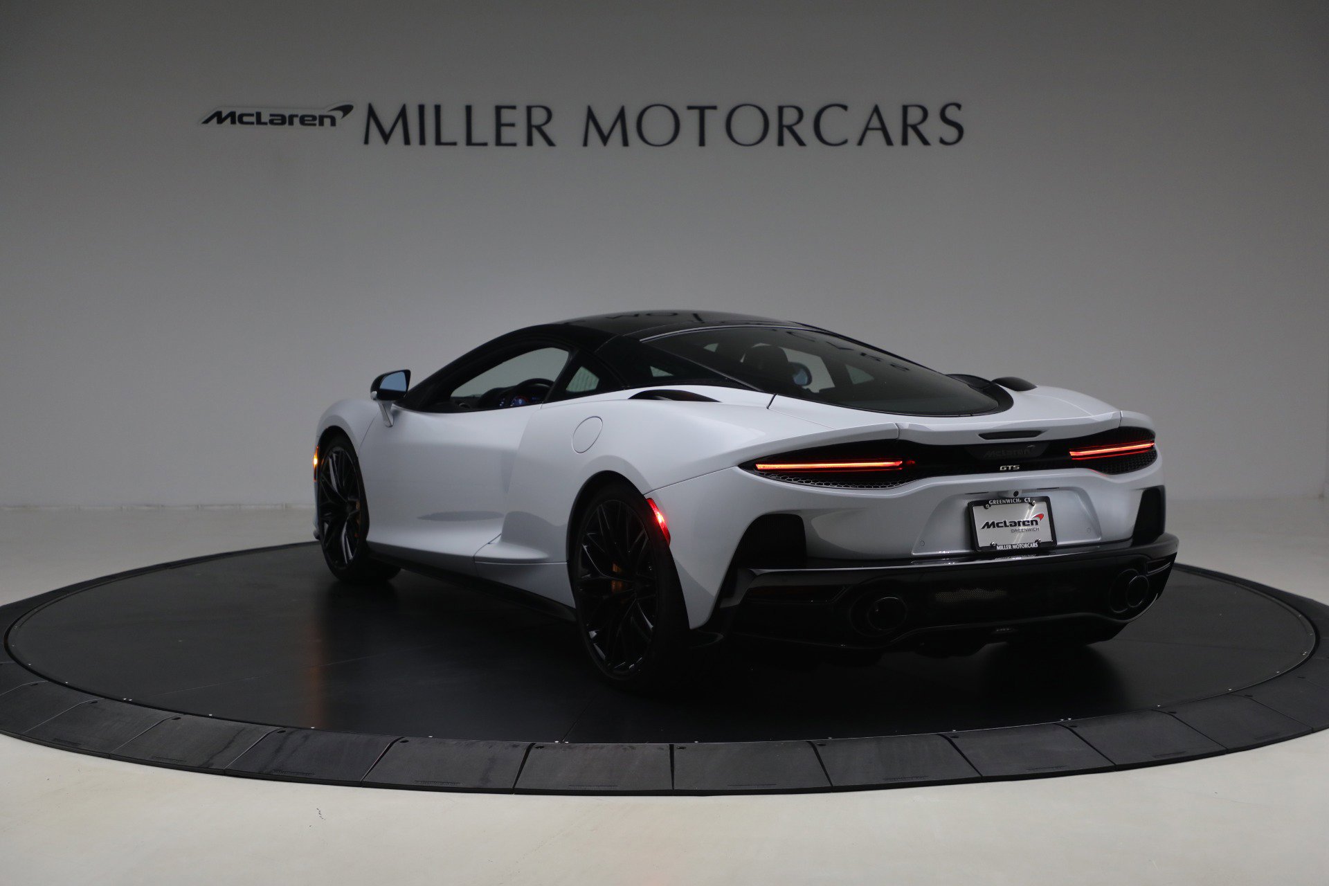 Used 2026 McLaren GTS RWD image 5