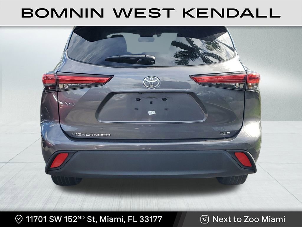 Used 2022 Toyota Highlander XLE image 5