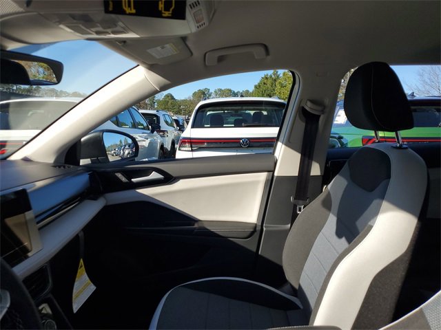 New 2026 Volkswagen Taos S image 17