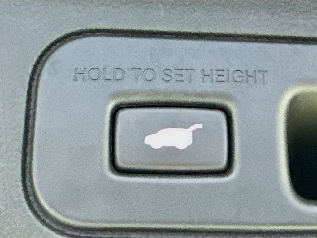 Used 2023 Honda Pilot Elite image 36