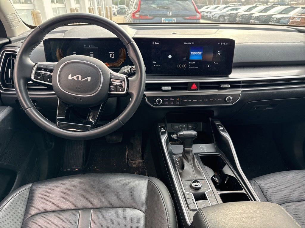 Used 2024 Kia Sorento S w/ Panoramic Sunroof Package image 7