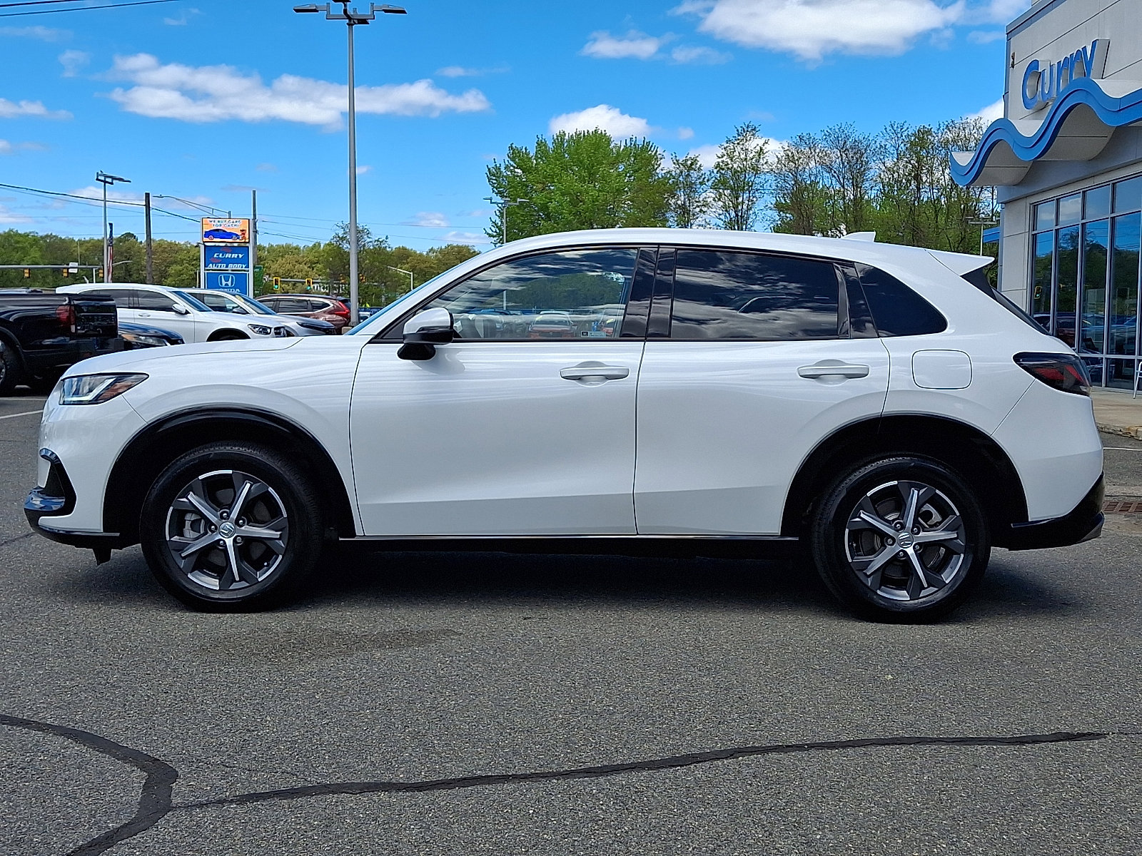 Used 2024 Honda HR-V EX-L image 7