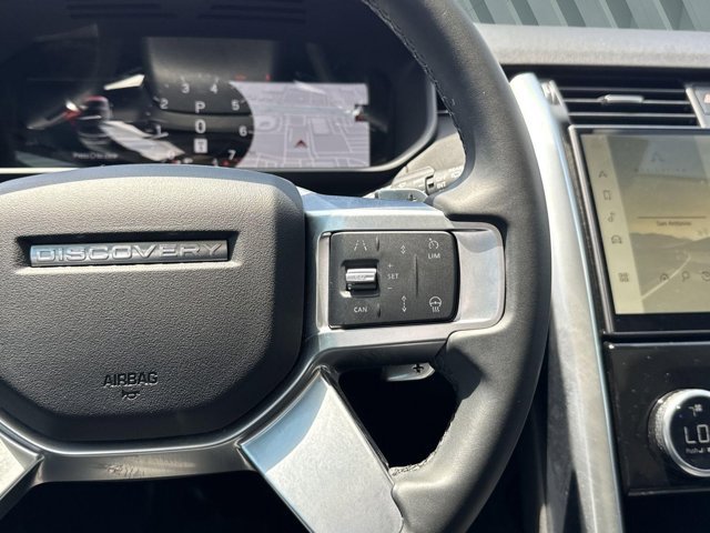 Used 2024 Land Rover Discovery S AWD/4WD image 16
