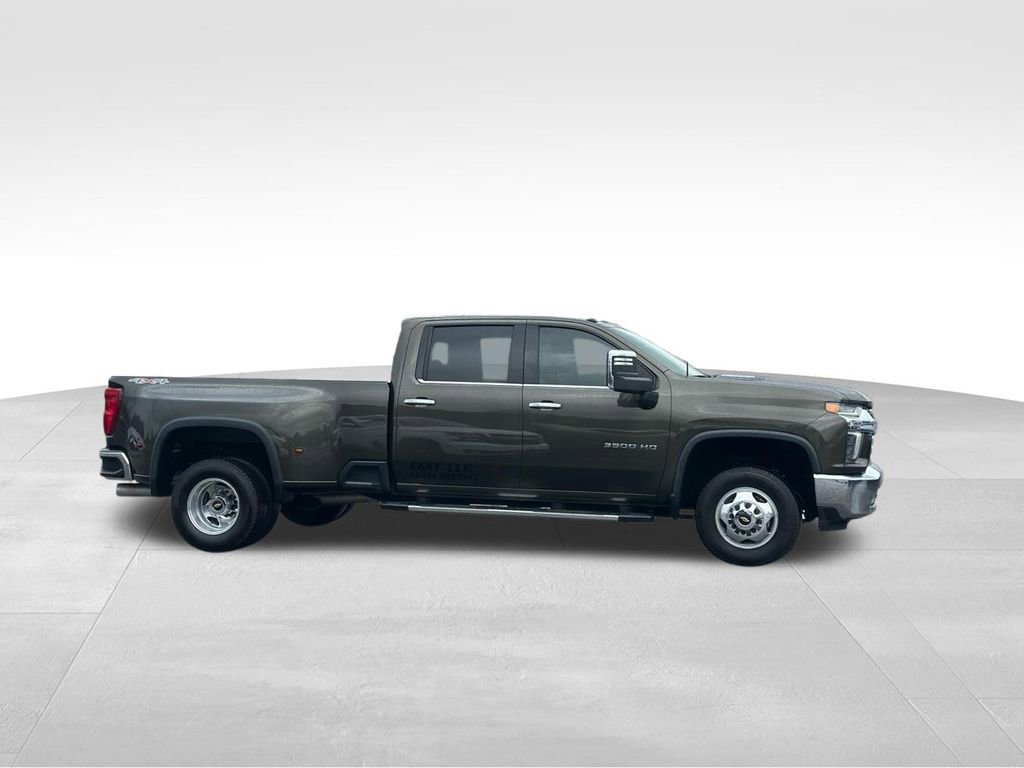 Used 2022 Chevrolet Silverado 3500 LTZ w/ LTZ Convenience Package image 13