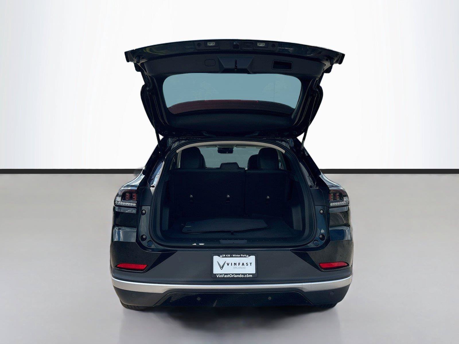 New 2027 VinFast VF 8 Eco AWD/4WD image 25