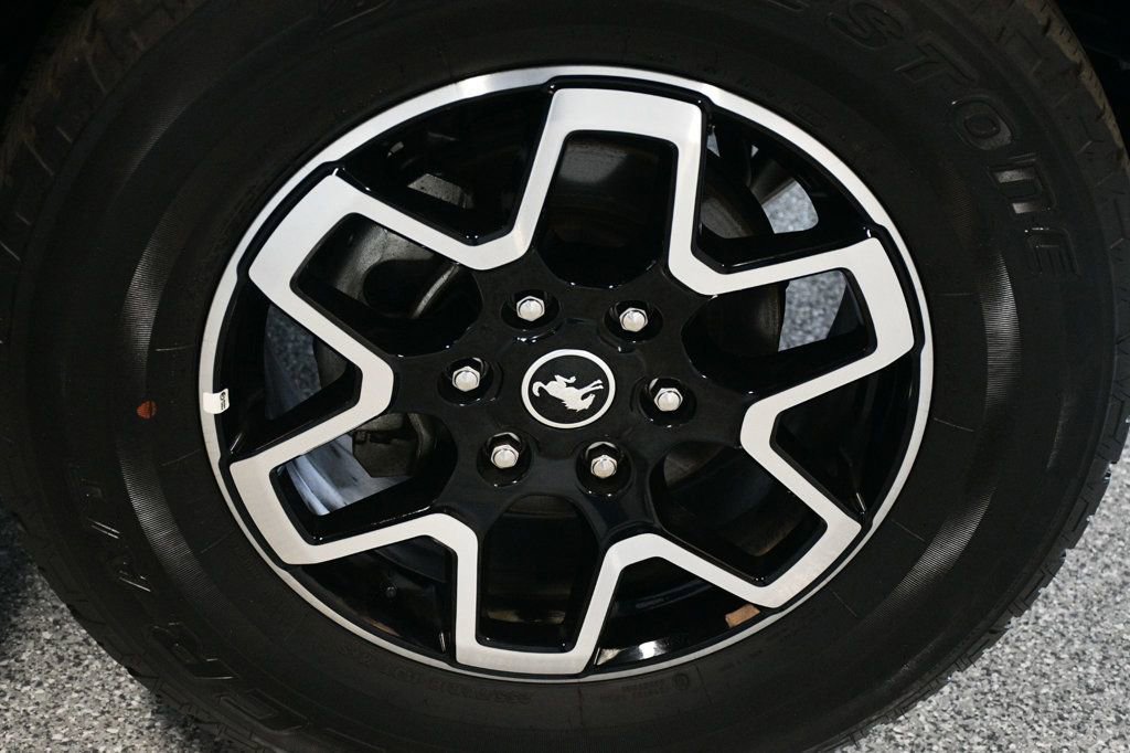 Used 2025 Ford Bronco Outer Banks AWD/4WD image 21