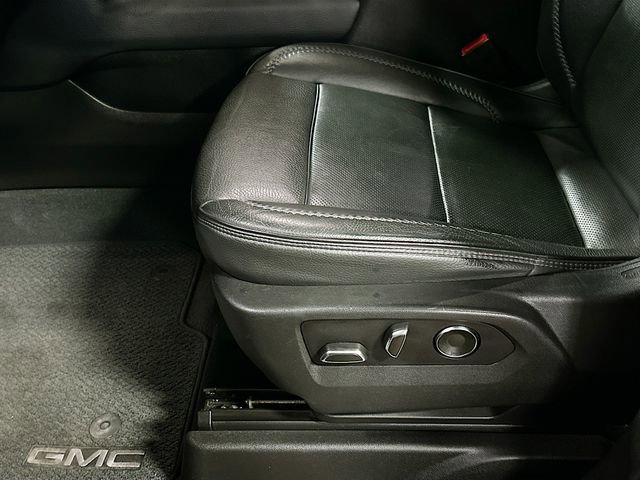 Used 2021 GMC Yukon Denali w/ Denali Premium Package image 21