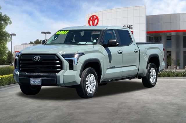 Used 2024 Toyota Tundra SR5 w/ SR5 Premium Package AWD/4WD image 9