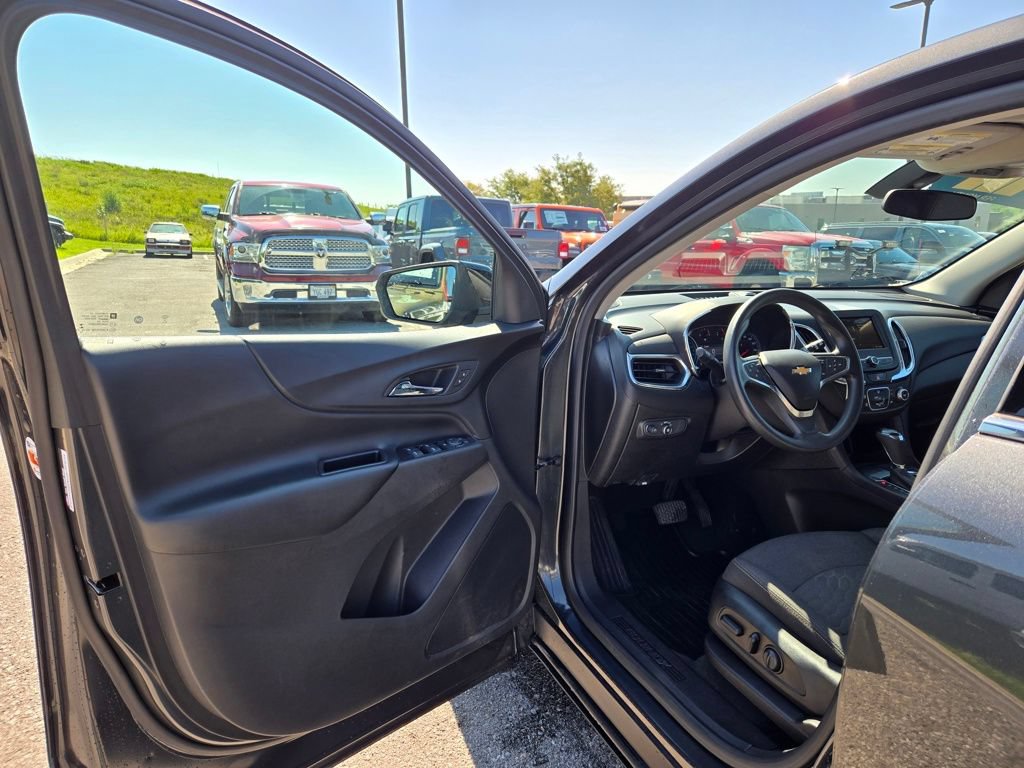 Used 2019 Chevrolet Equinox LT FWD image 11