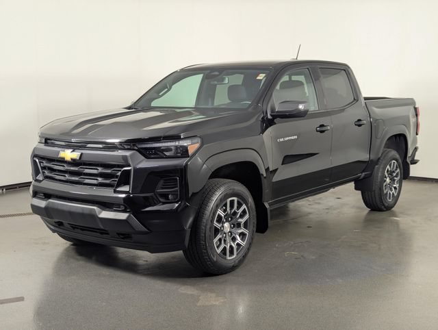 Used 2024 Chevrolet Colorado LT w/ LT Convenience Package III AWD/4WD image 4