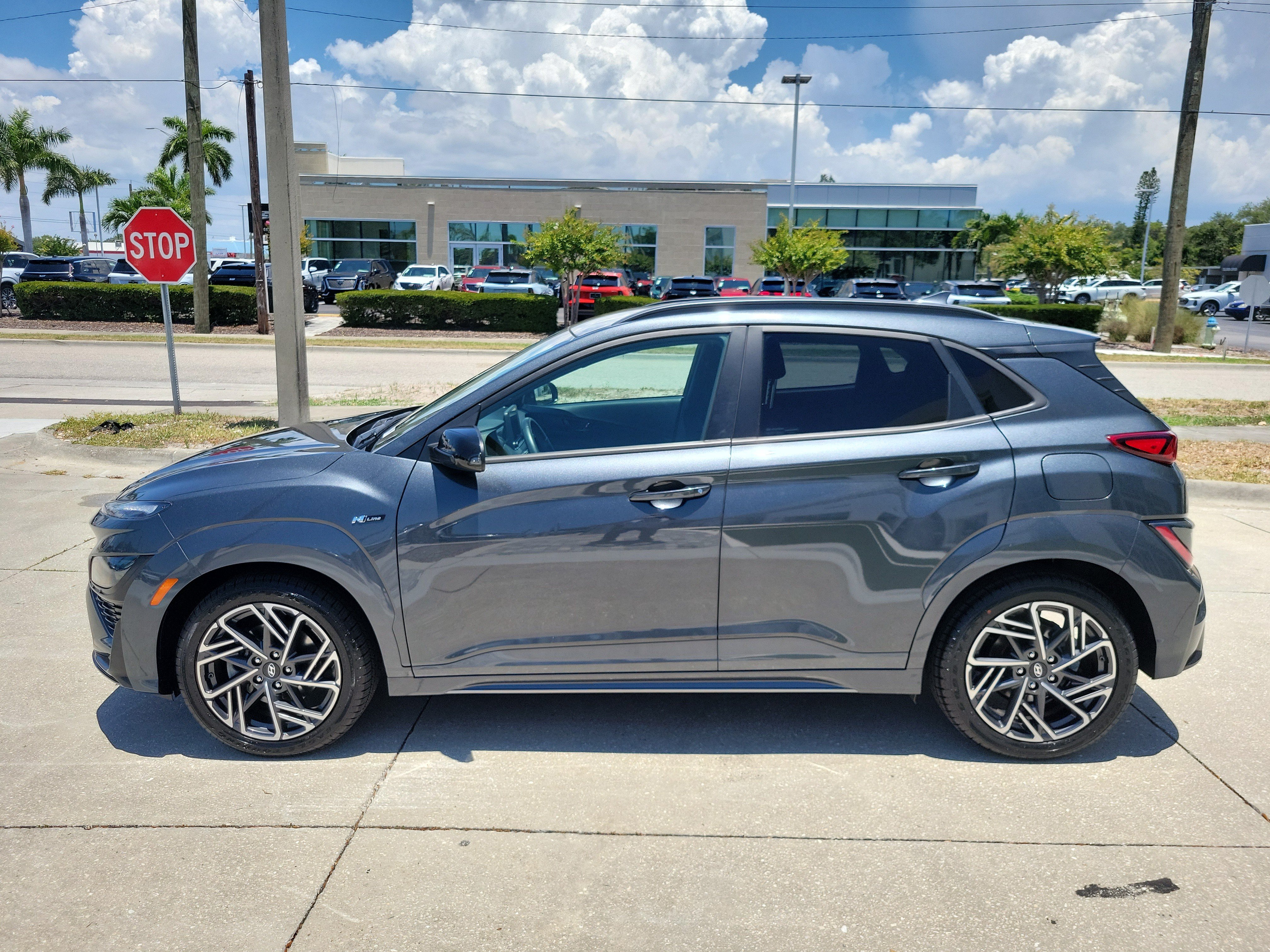 Used 2022 Hyundai Kona N Line FWD image 7