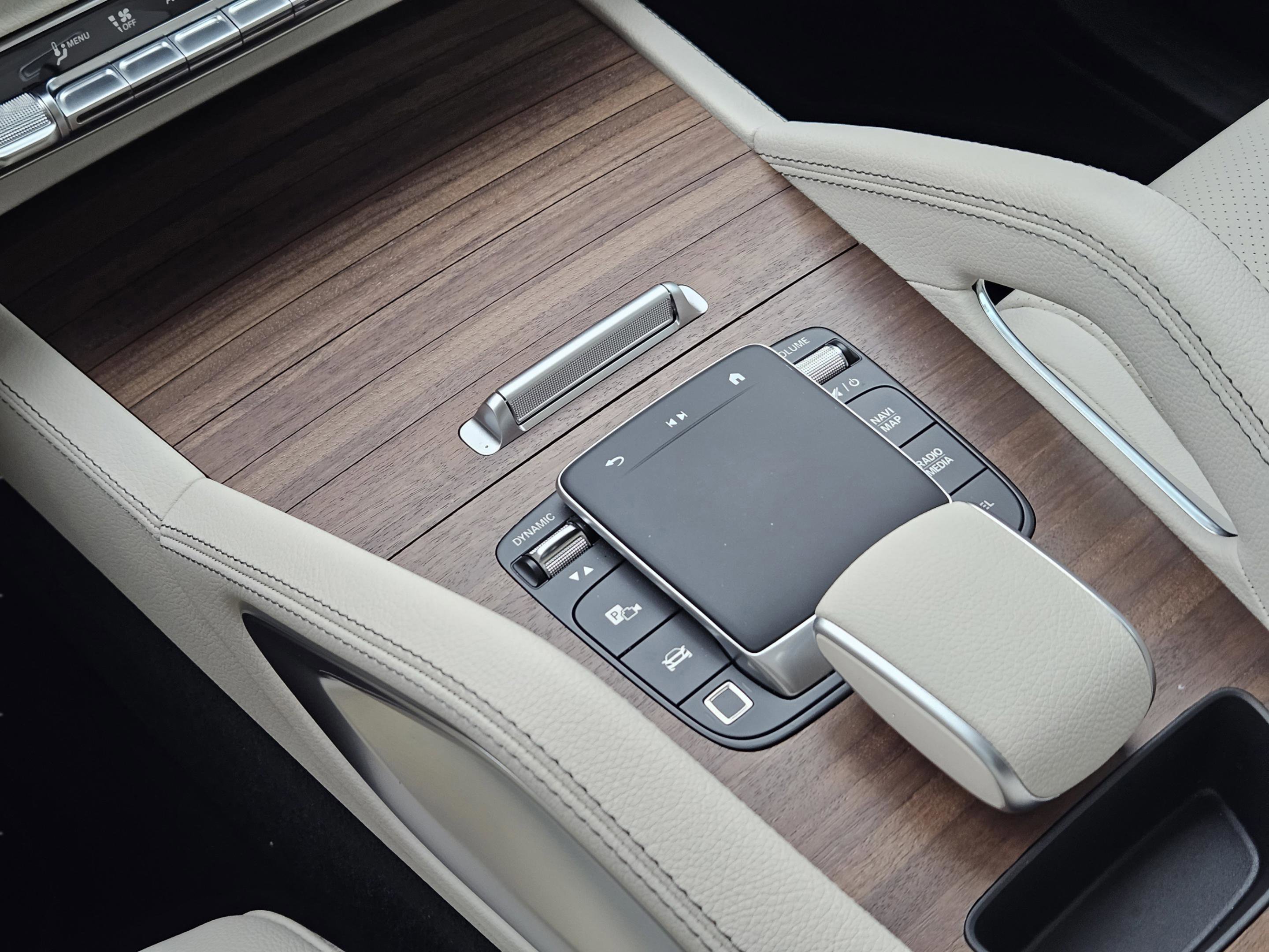 Certified 2026 Mercedes-Benz GLE 450 4MATIC image 12