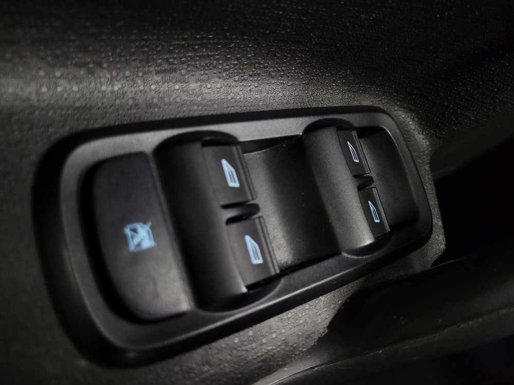 Used 2019 Ford Fiesta SE w/ Equipment Group 201A FWD image 27