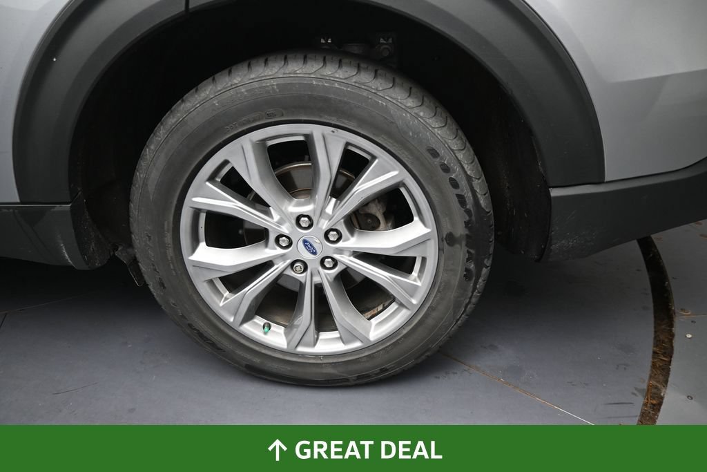 Used 2022 Ford Explorer Limited w/ Equipment Group 301A AWD/4WD image 16