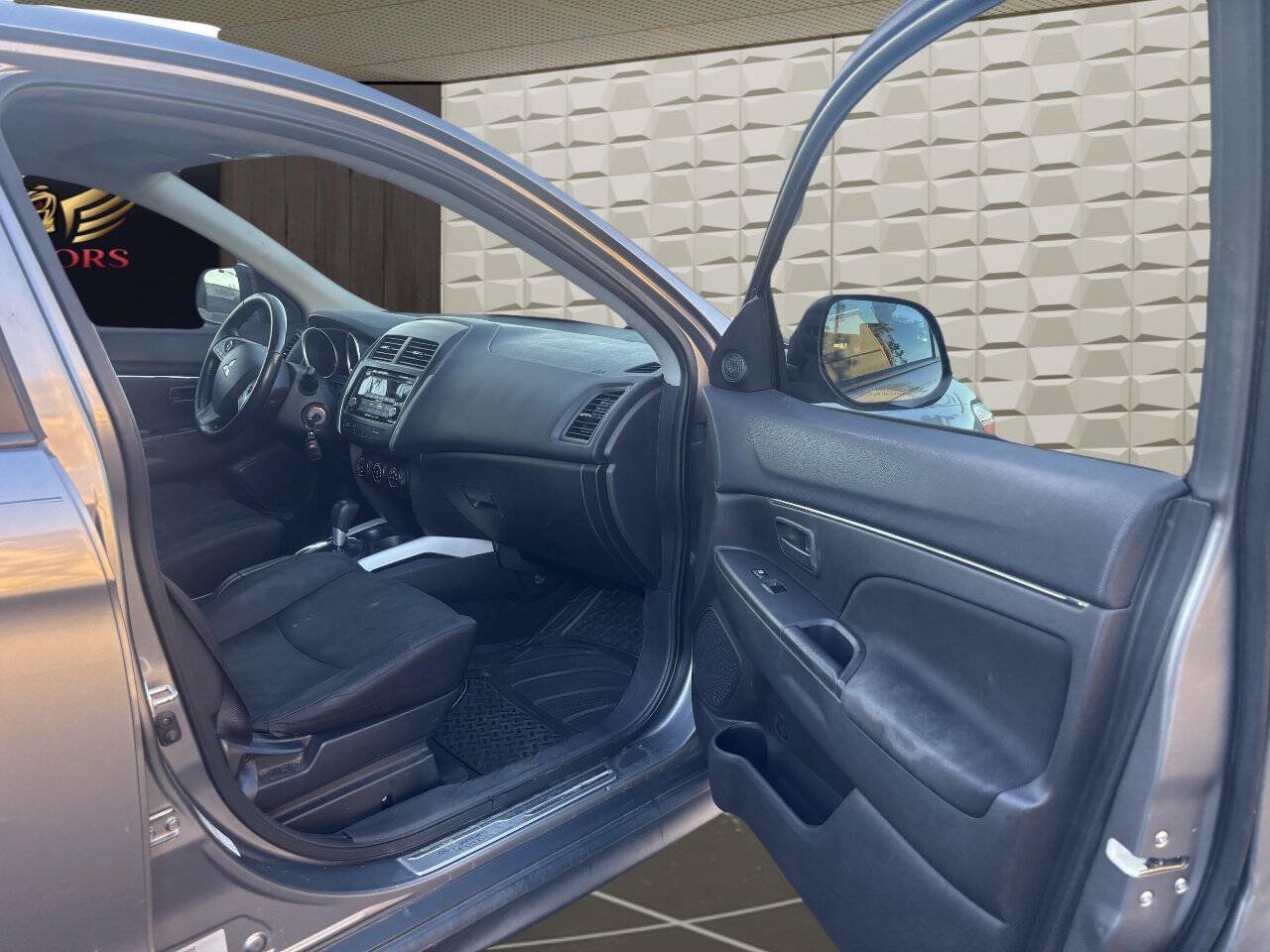 Used 2014 Mitsubishi Outlander Sport ES FWD image 12
