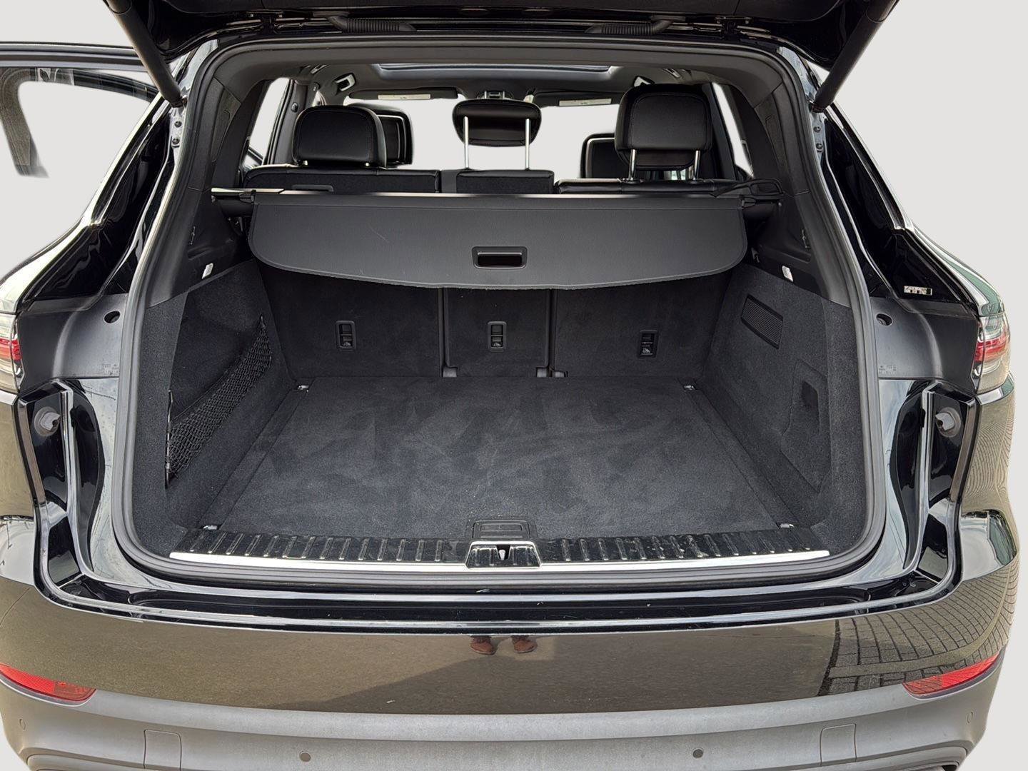 Used 2021 Porsche Cayenne image 23